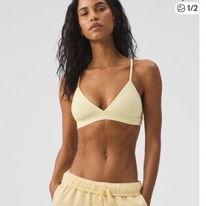 🍋Alo Yoga Splendor Bra Lemon Ice🍋 🧊 size medium